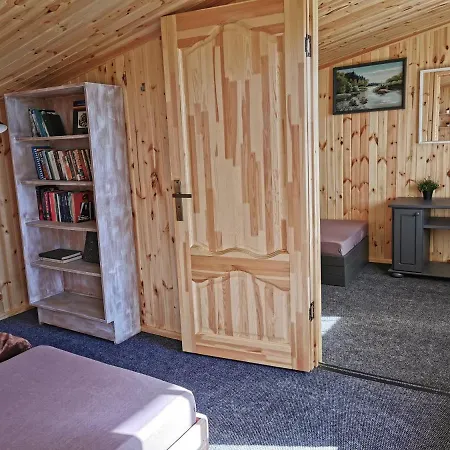 Viesu Maja Kalnaruski Panzió Ape